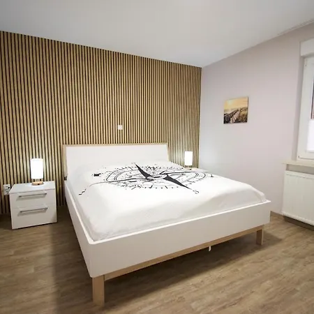 Kompassrose - Sandbank Apartment Norden